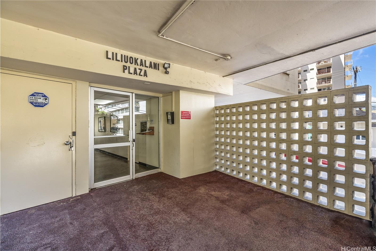 Liliuokalani Plaza condo # 302, Honolulu, Hawaii - photo 17 of 24