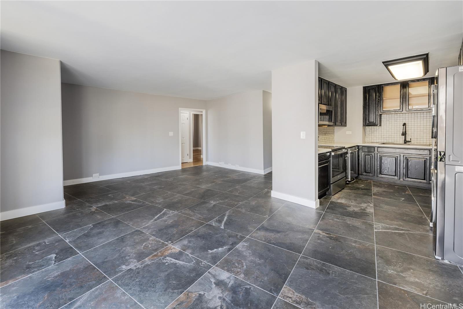 Liliuokalani Plaza condo # 302, Honolulu, Hawaii - photo 6 of 24