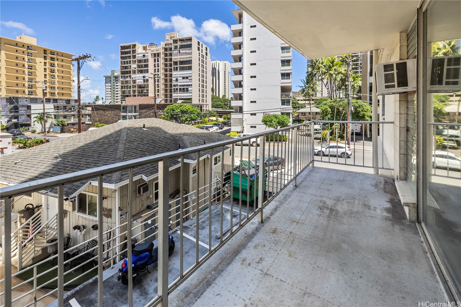 Liliuokalani Plaza condo # 302, Honolulu, Hawaii - photo 8 of 24