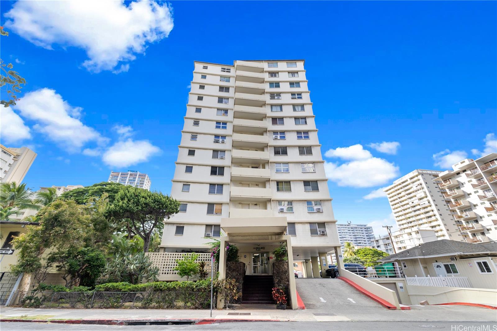 Liliuokalani Plaza condo # 404, Honolulu, Hawaii - photo 23 of 25