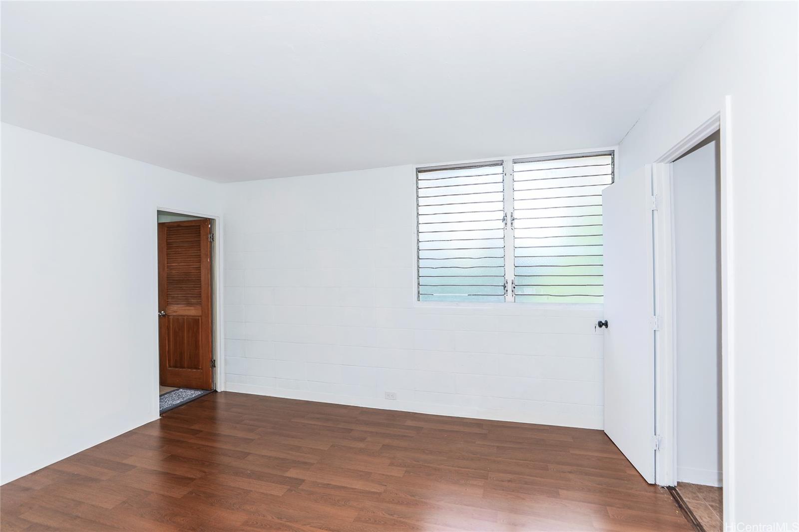 Liliuokalani Plaza condo # 501, Honolulu, Hawaii - photo 17 of 25