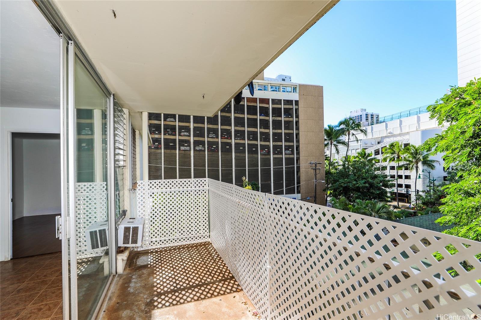 Liliuokalani Plaza condo # 501, Honolulu, Hawaii - photo 3 of 25