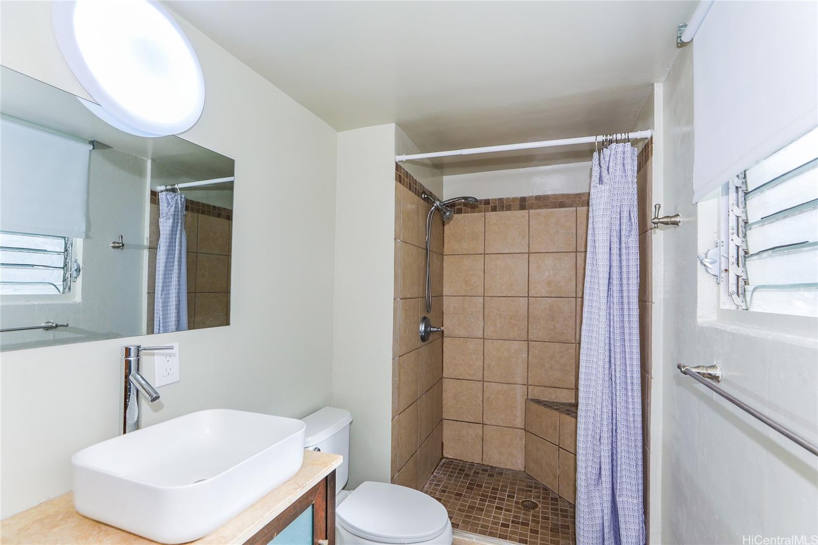 Liliuokalani Plaza condo # 501, Honolulu, Hawaii - photo 22 of 25