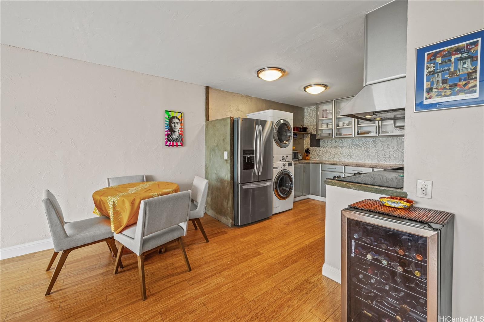 Liliuokalani Plaza condo # 701, Honolulu, Hawaii - photo 10 of 18