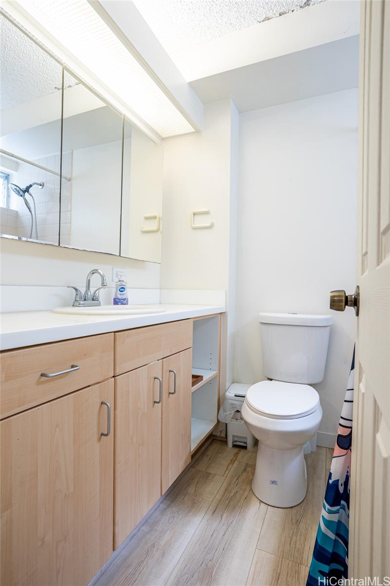 Coral Terrace Apts condo # 104, Honolulu, Hawaii - photo 14 of 18