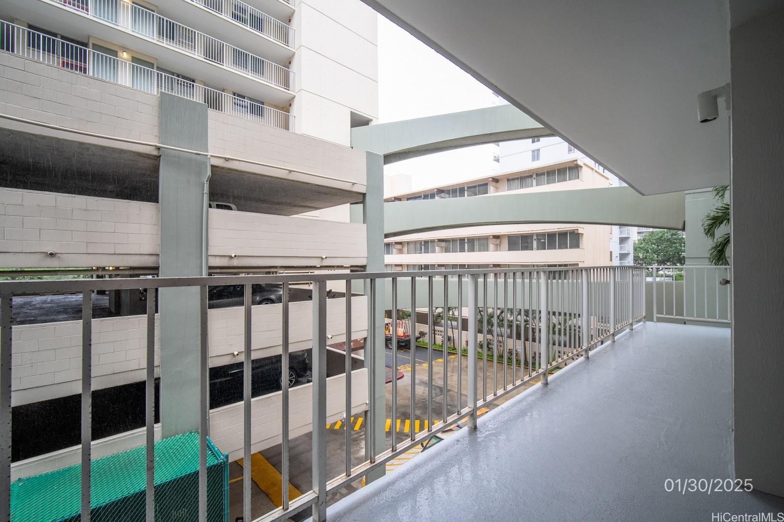 2222 Aloha Dr Honolulu - Rental - photo 2 of 23