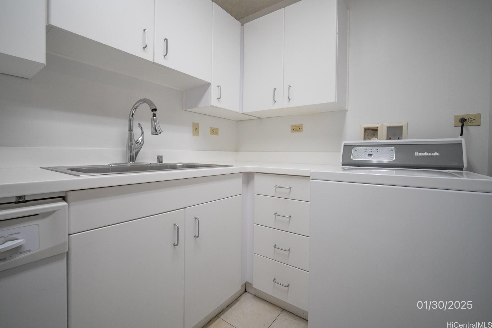 2222 Aloha Dr Honolulu - Rental - photo 11 of 23