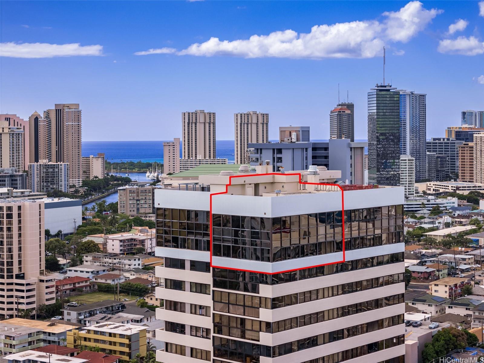 Parkside Tower condo # 2502, Honolulu, Hawaii - photo 2 of 25