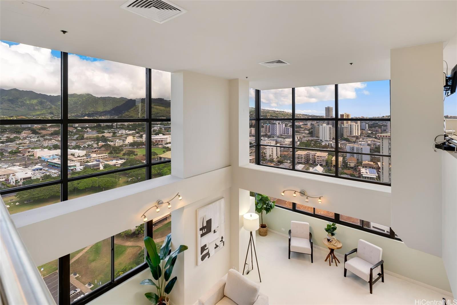 Parkside Tower condo # 2502, Honolulu, Hawaii - photo 15 of 25