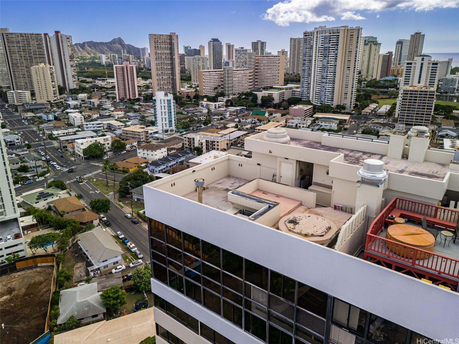 Parkside Tower condo # 2502, Honolulu, Hawaii - photo 19 of 25