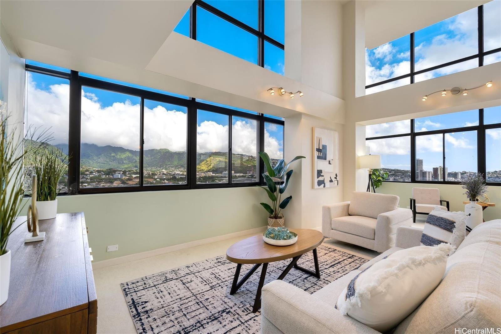 Parkside Tower condo # 2502, Honolulu, Hawaii - photo 2 of 25