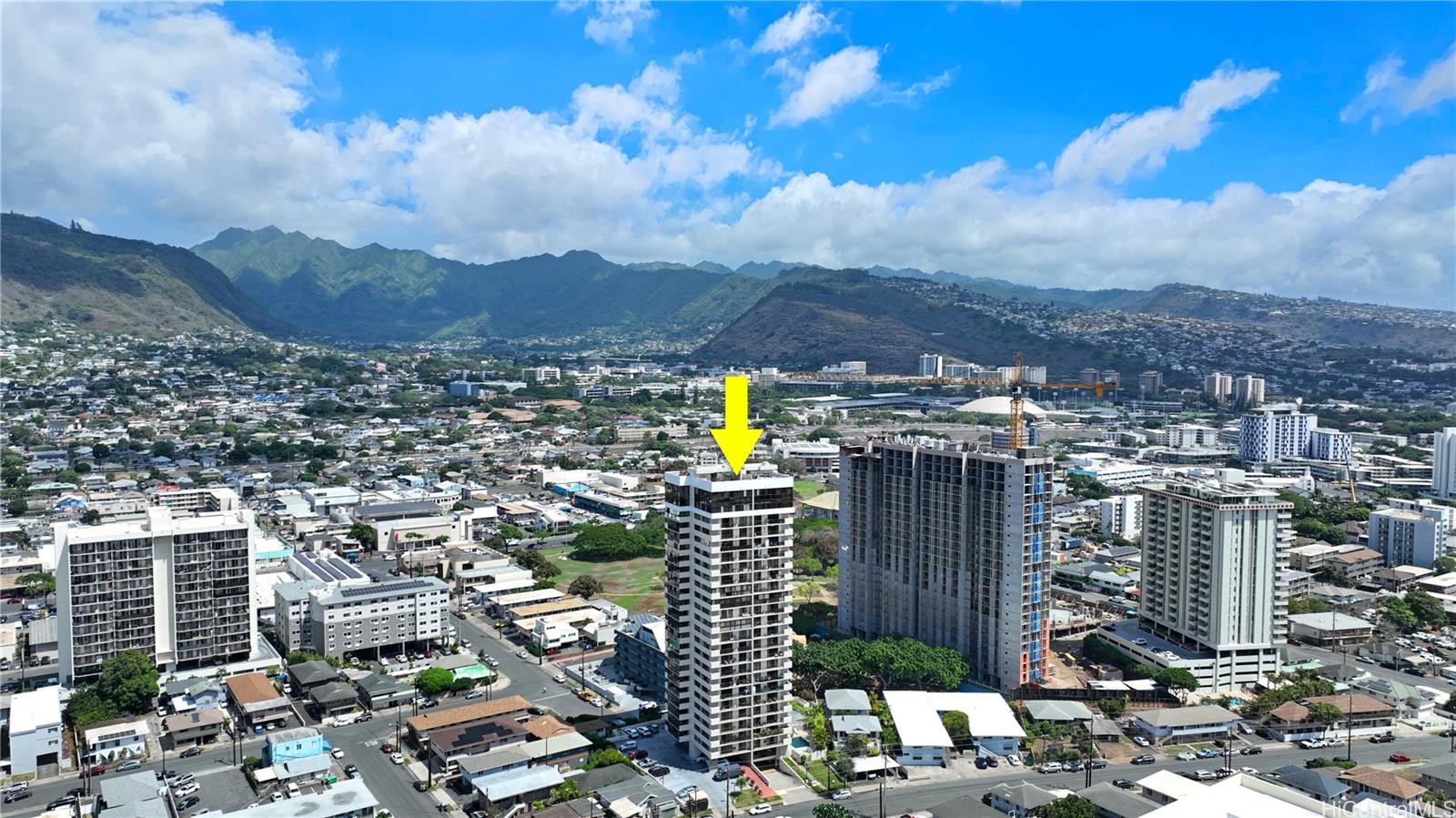 Parkside Tower condo # 403, Honolulu, Hawaii - photo 2 of 25