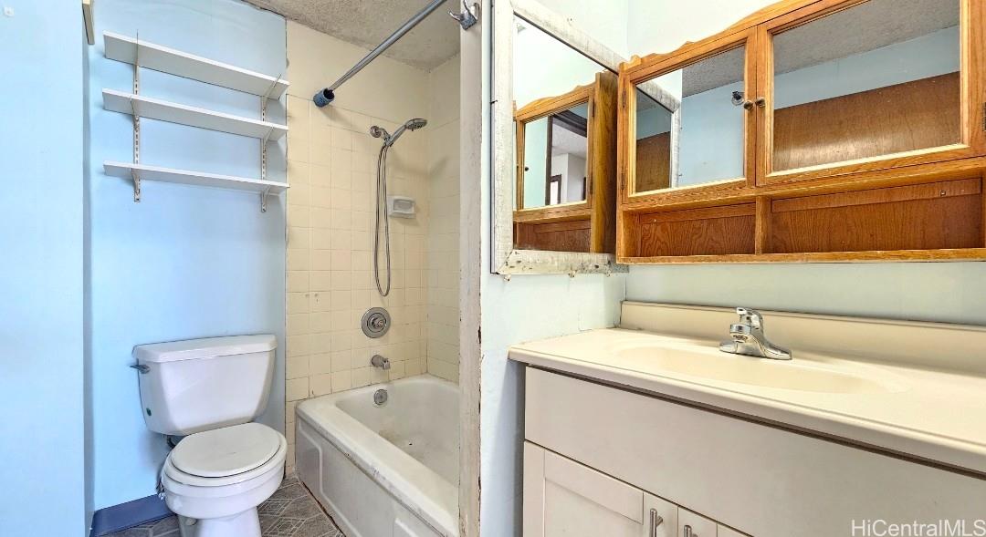 Parkside Tower condo # 403, Honolulu, Hawaii - photo 19 of 25