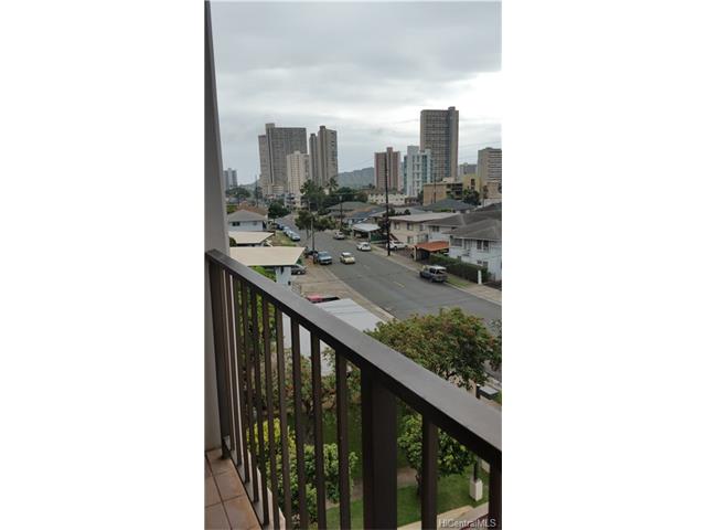 Parkside Tower condo # 504, Honolulu, Hawaii - photo 10 of 13