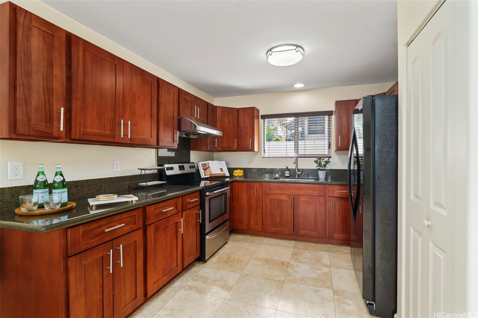 2222  Mahalo St Alewa Heights, Honolulu home - photo 17 of 25