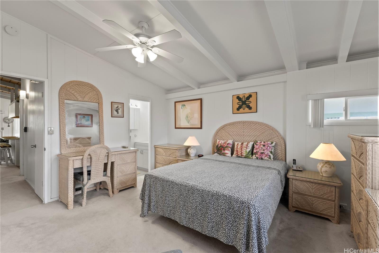 2223  Aamanu Street Pacific Palisades, PearlCity home - photo 12 of 20