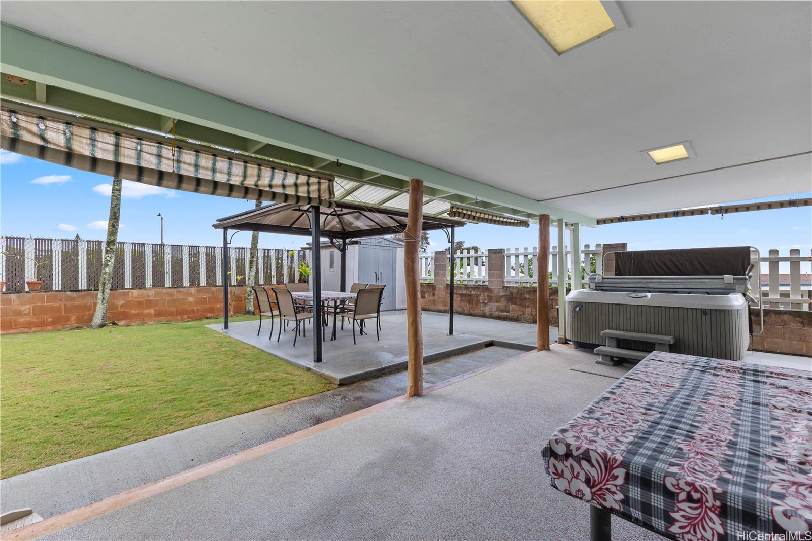 2223  Aamanu Street Pacific Palisades, PearlCity home - photo 19 of 20