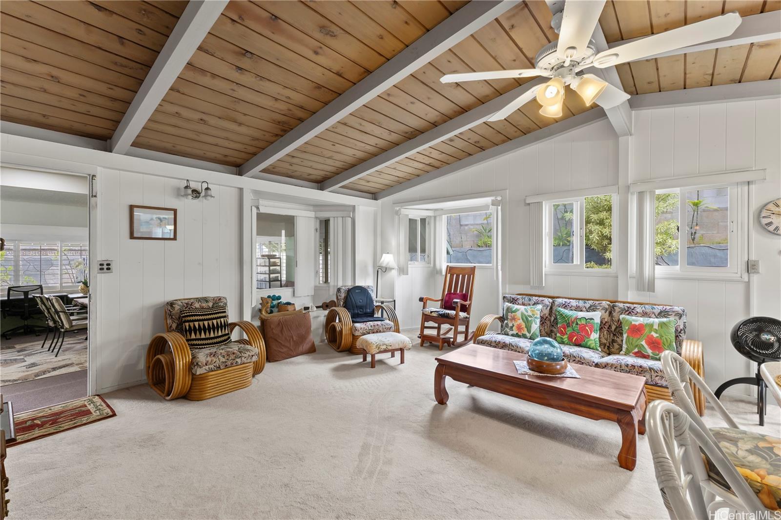 2223  Aamanu Street Pacific Palisades, PearlCity home - photo 6 of 20