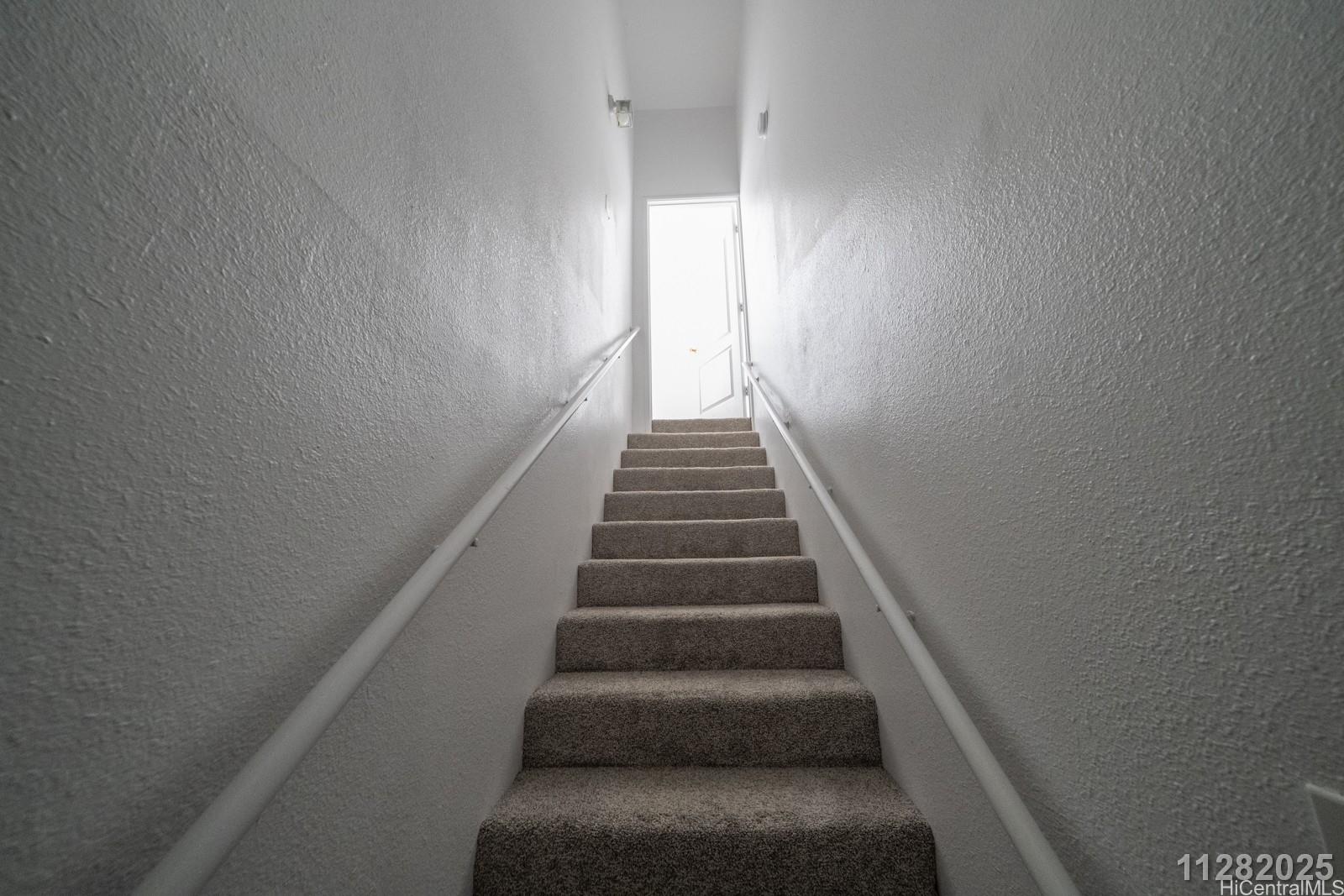 2226 Komo Mai Dr Pearl City - Rental - photo 3 of 25