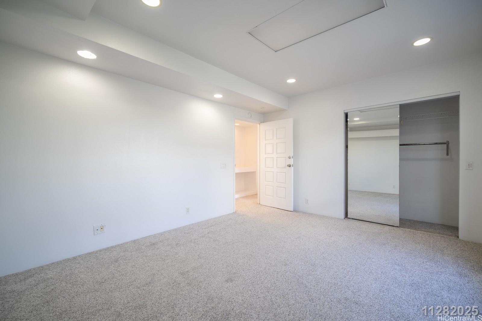 2226 Komo Mai Dr Pearl City - Rental - photo 24 of 25