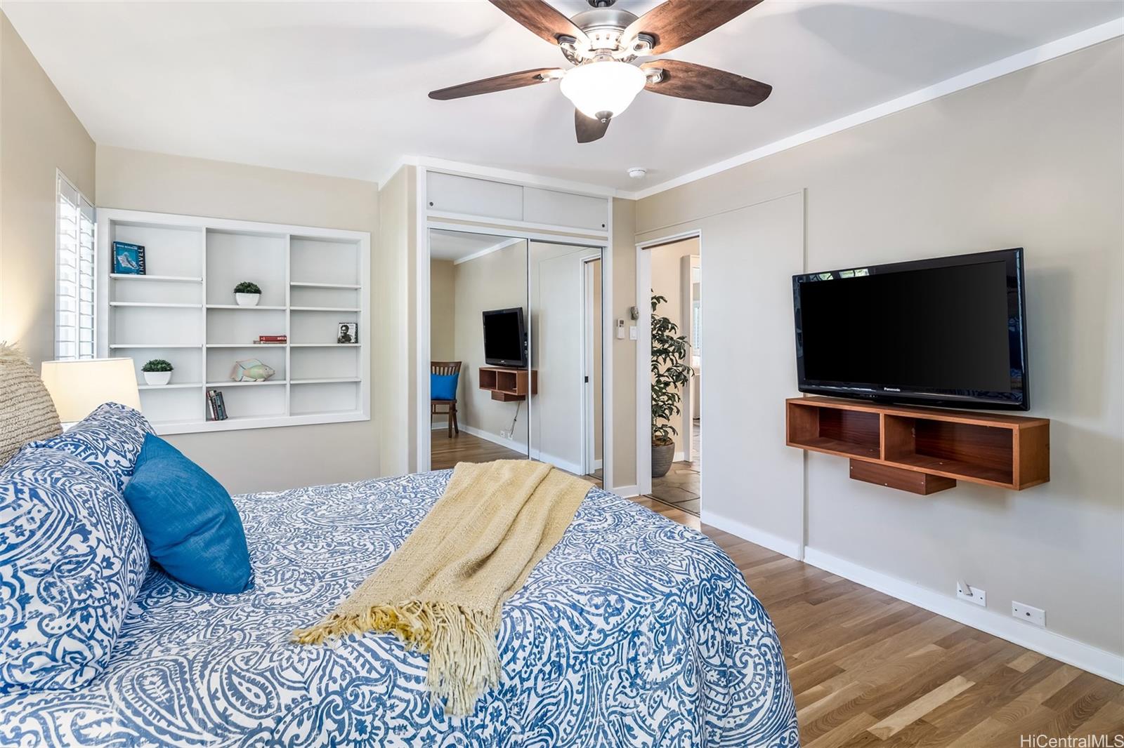 223  Kaalawai Place Diamond Head, Diamond Head home - photo 11 of 22