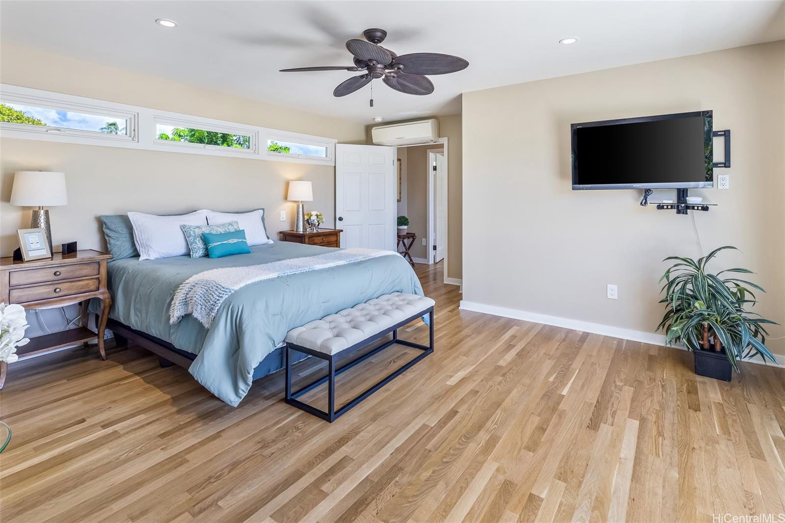 223  Kaalawai Place Diamond Head, Diamond Head home - photo 15 of 22