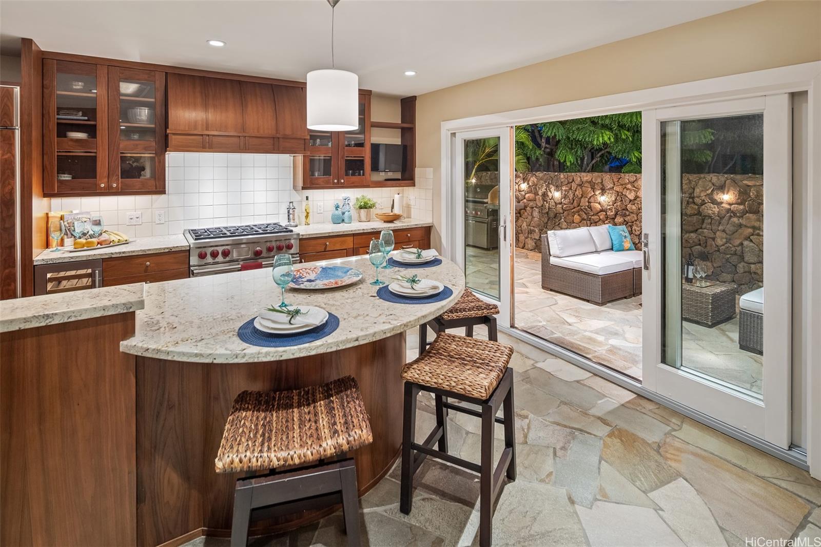 223  Kaalawai Place Diamond Head, Diamond Head home - photo 6 of 22