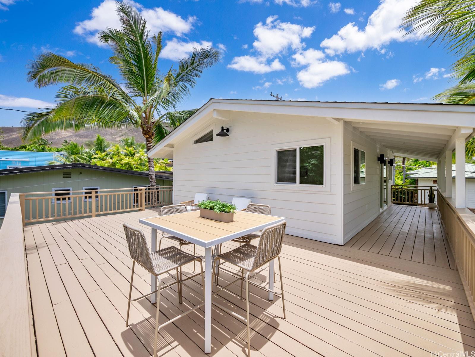 223  Lanipo Drive Lanikai, Kailua home - photo 22 of 25