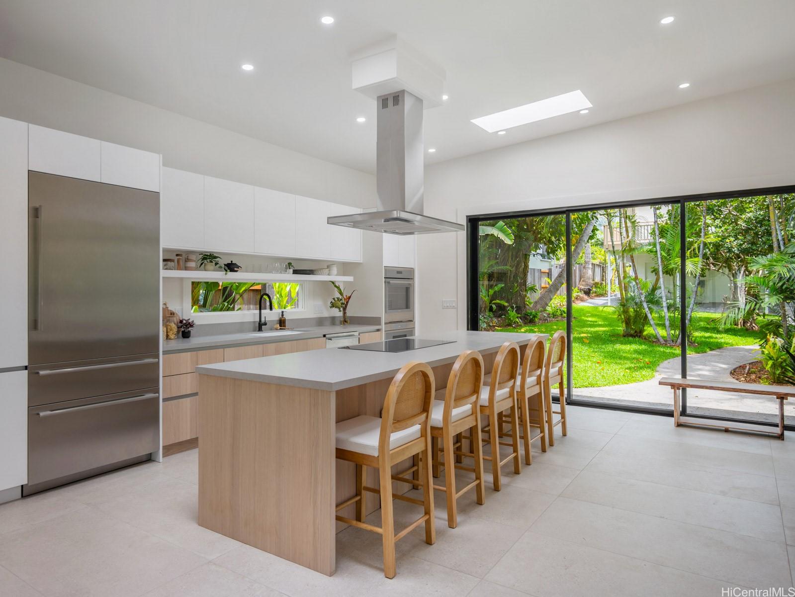 223  Lanipo Drive Lanikai, Kailua home - photo 4 of 25