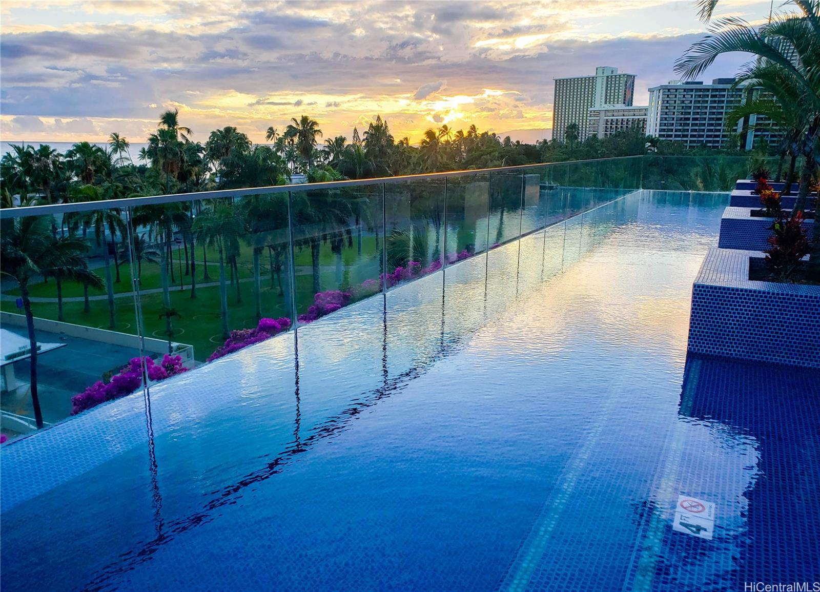 Trump Tower Waikiki condo # 1006, Honolulu, Hawaii - photo 6 of 21