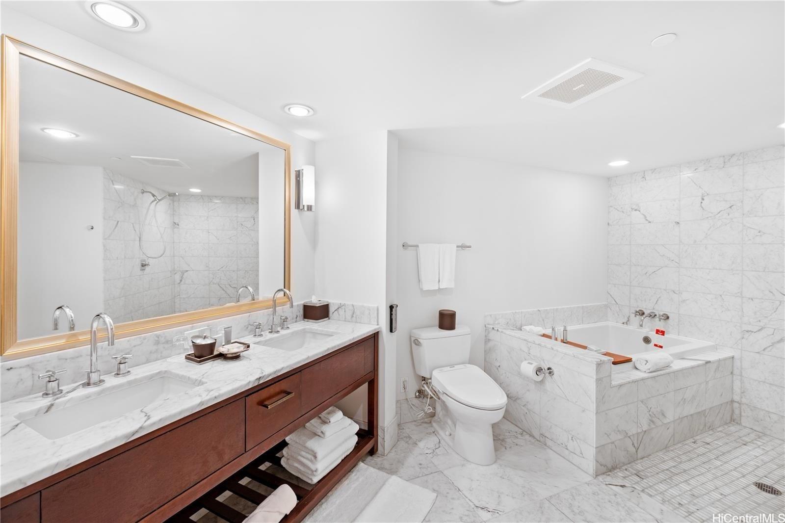 Trump Tower Waikiki condo # 1007, Honolulu, Hawaii - photo 13 of 14