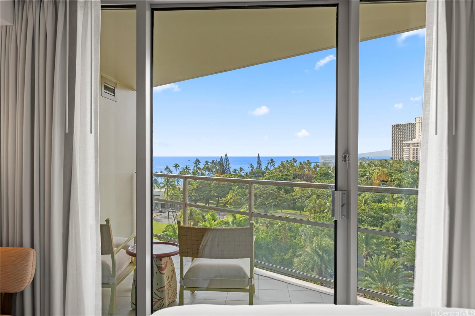 Trump Tower Waikiki condo # 1009, Honolulu, Hawaii - photo 7 of 15