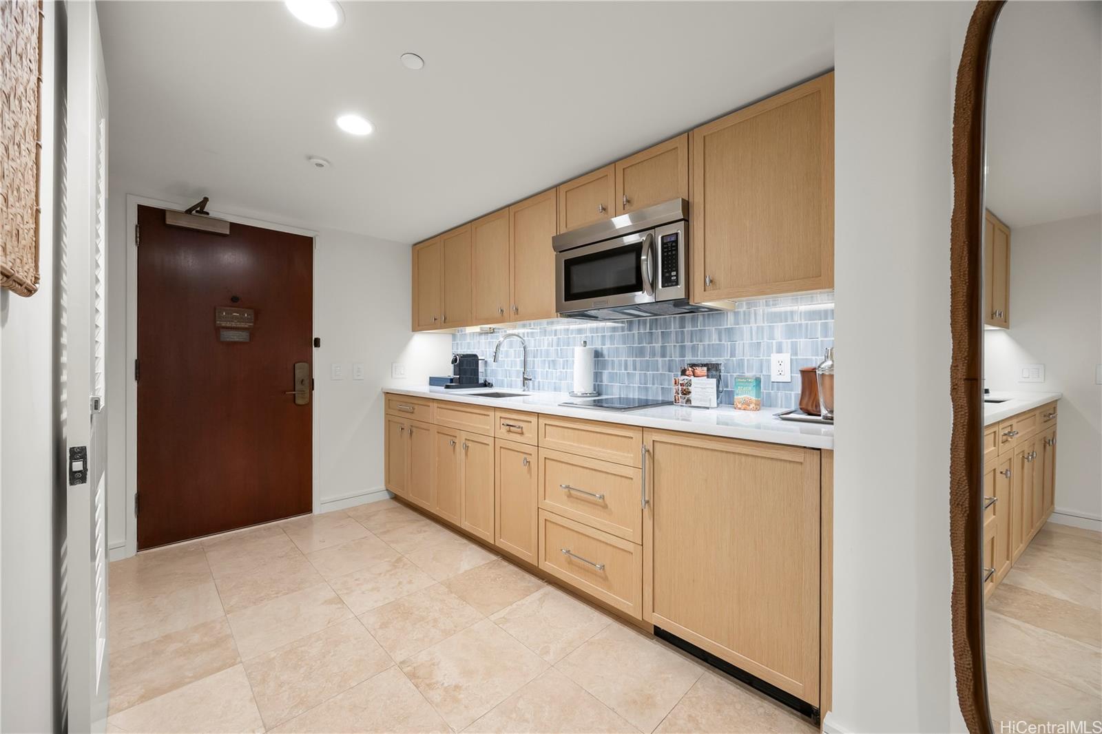 Trump Tower Waikiki condo # 1009, Honolulu, Hawaii - photo 8 of 15