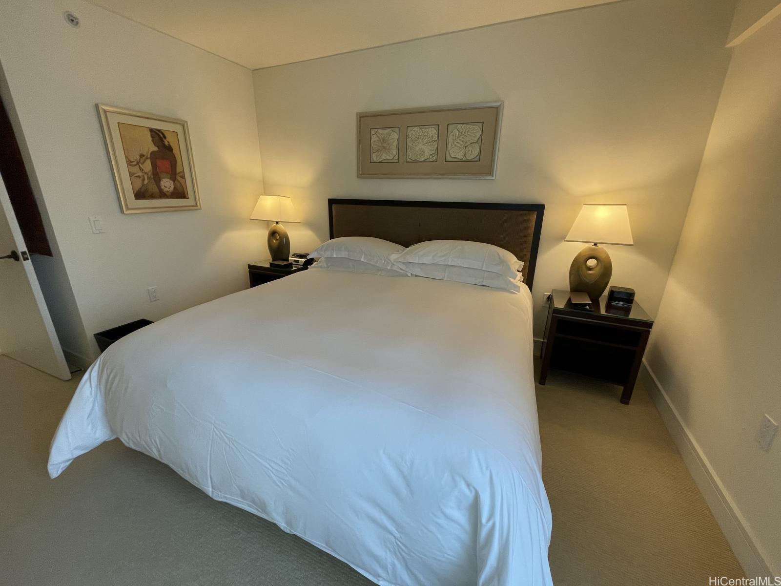 223 Saratoga Road Honolulu - Rental - photo 3 of 23