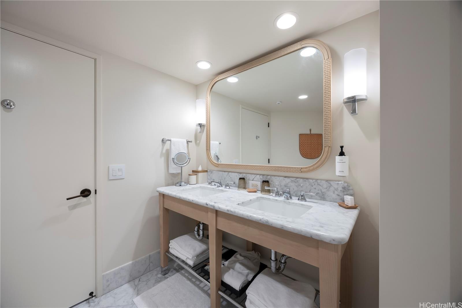 223 Saratoga Road Honolulu - Rental - photo 24 of 25