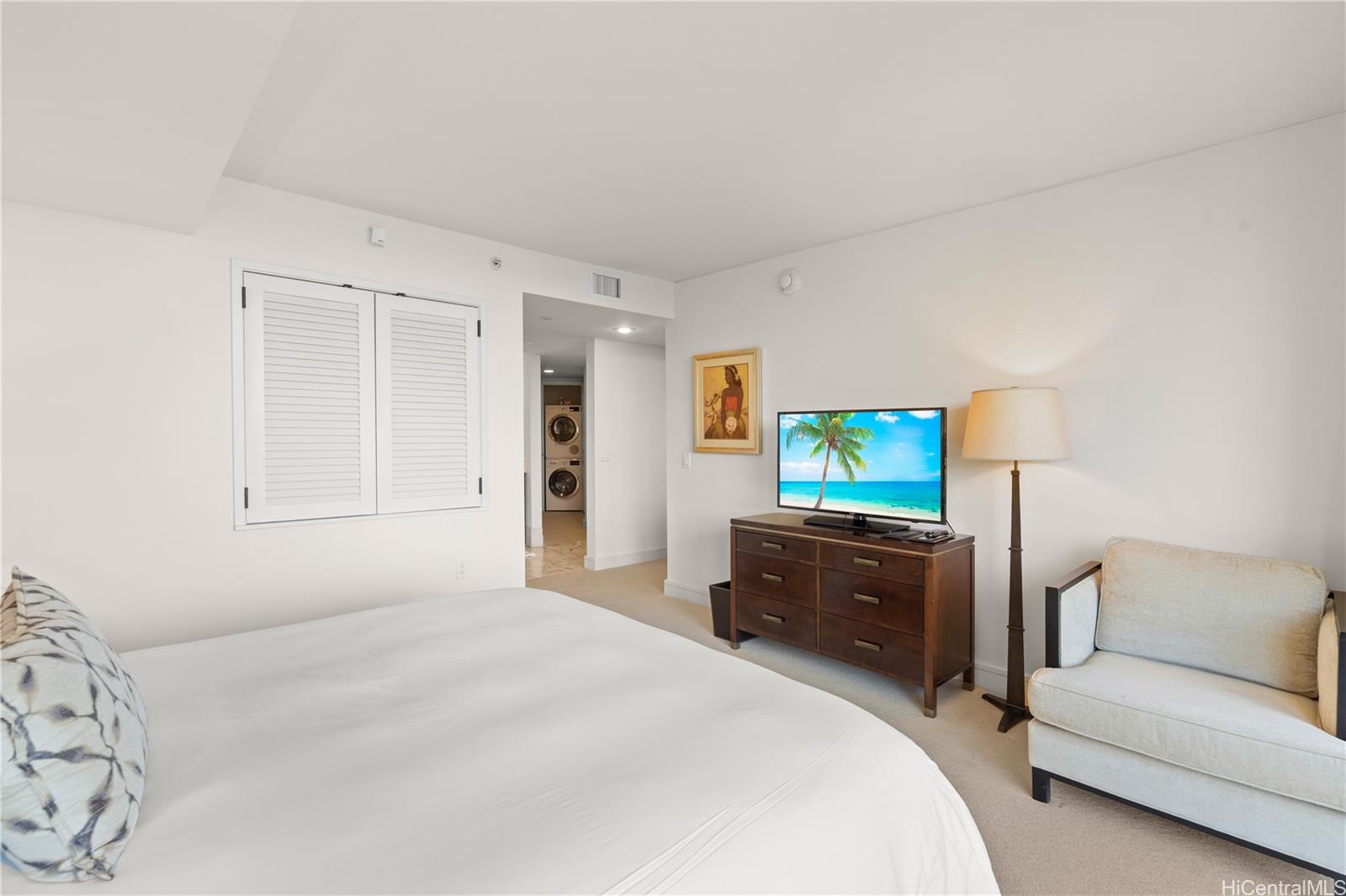 223 Saratoga Rd Honolulu - Rental - photo 15 of 25