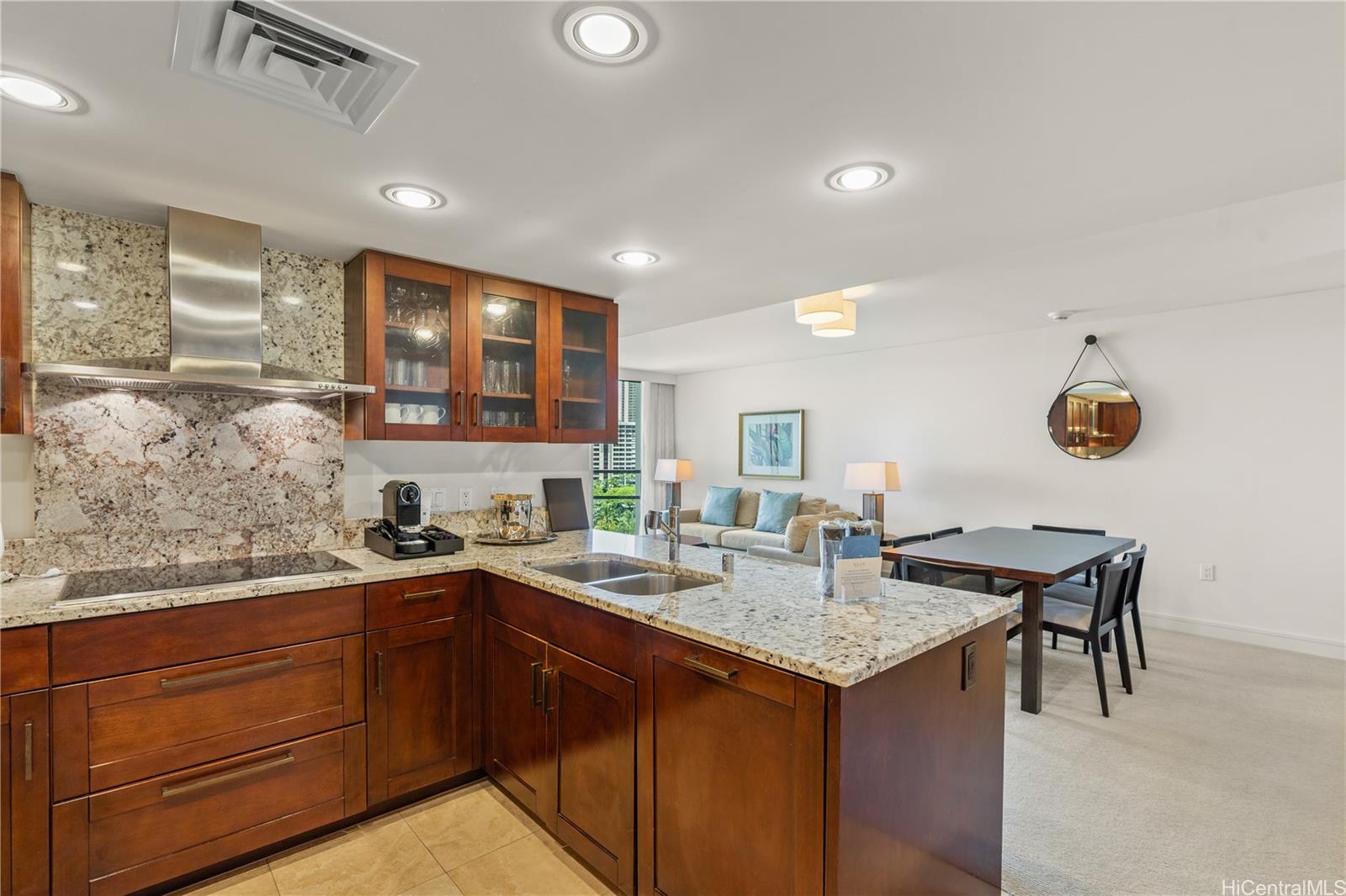 223 Saratoga Rd Honolulu - Rental - photo 6 of 25