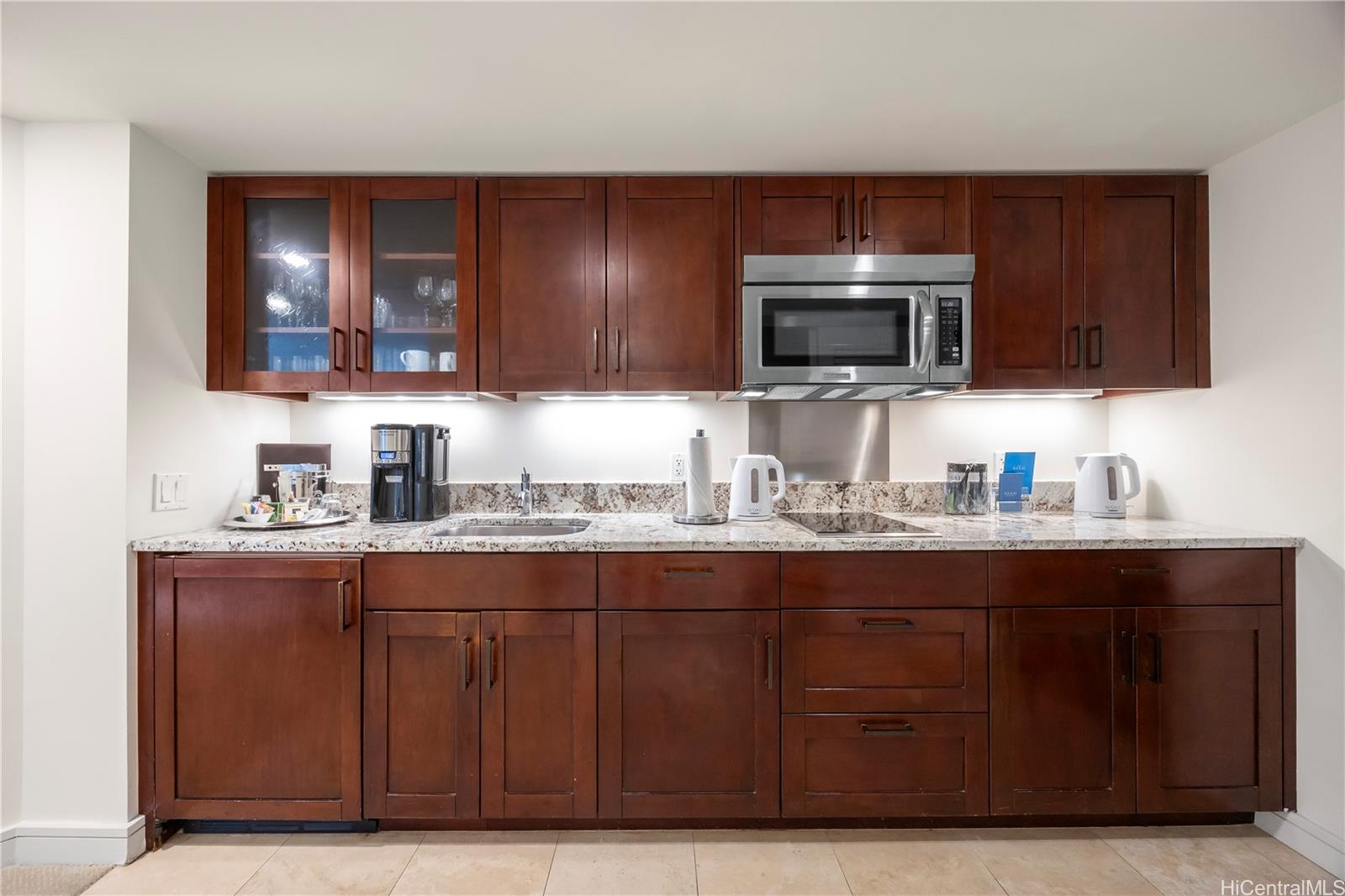 223 Saratoga Road Honolulu - Rental - photo 5 of 24