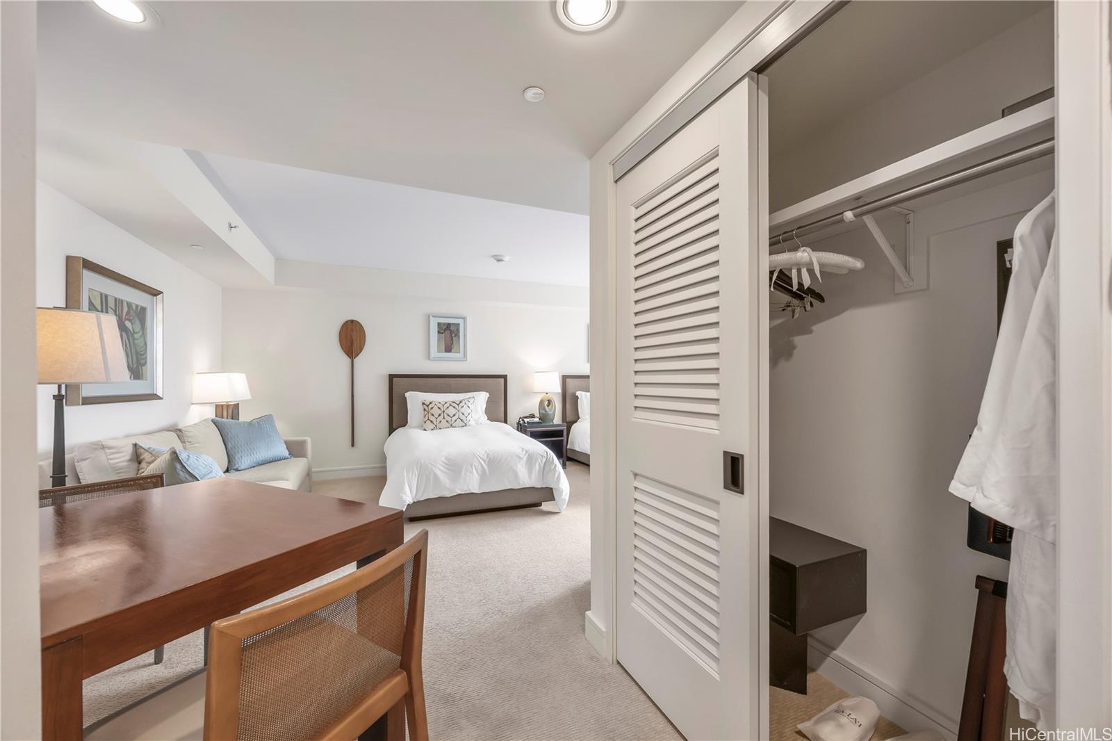 223 Saratoga Road Honolulu - Rental - photo 6 of 24