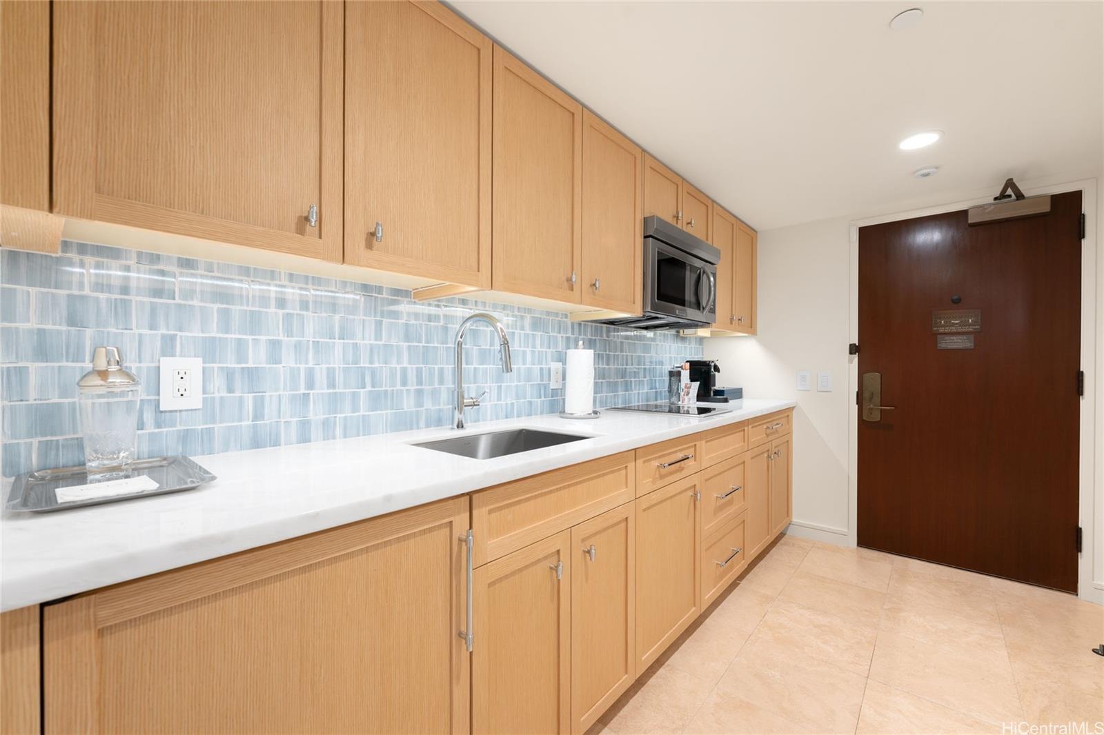 Trump Tower Waikiki condo # 1310, Honolulu, Hawaii - photo 6 of 16