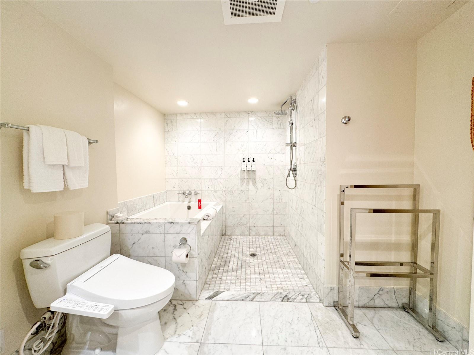 Trump Tower Waikiki condo # 1317, Honolulu, Hawaii - photo 18 of 24