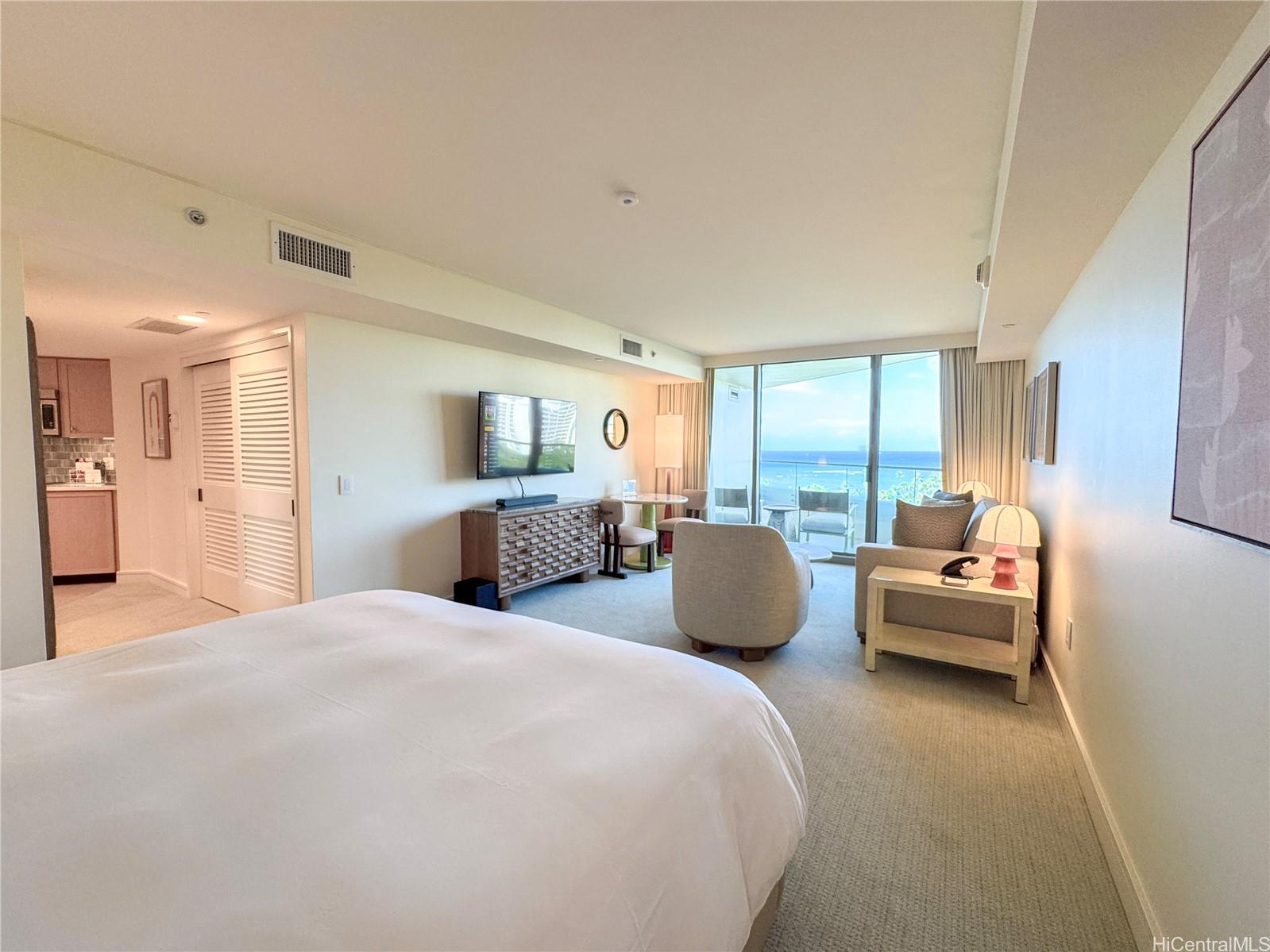 Trump Tower Waikiki condo # 1317, Honolulu, Hawaii - photo 6 of 24