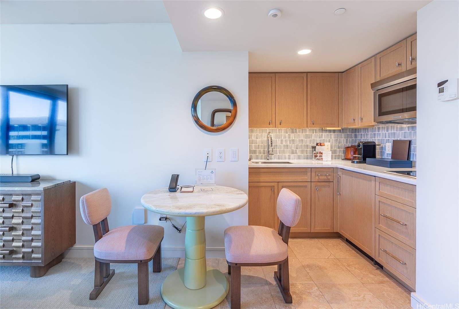 Trump Tower Waikiki condo # 1421, Honolulu, Hawaii - photo 3 of 17