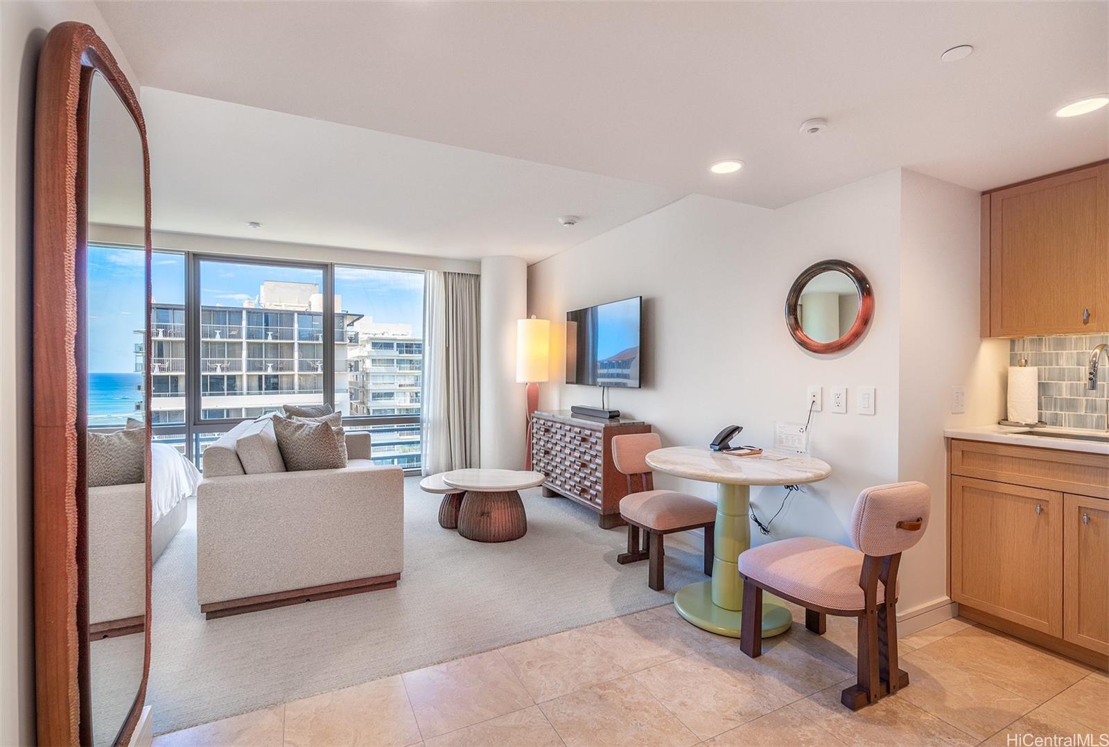 Trump Tower Waikiki condo # 1421, Honolulu, Hawaii - photo 4 of 17