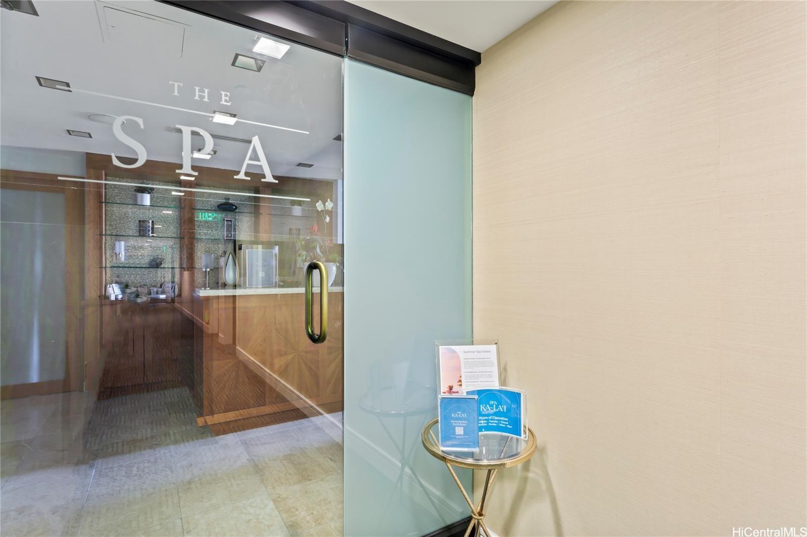 Trump Tower Waikiki condo # 1422, Honolulu, Hawaii - photo 18 of 22