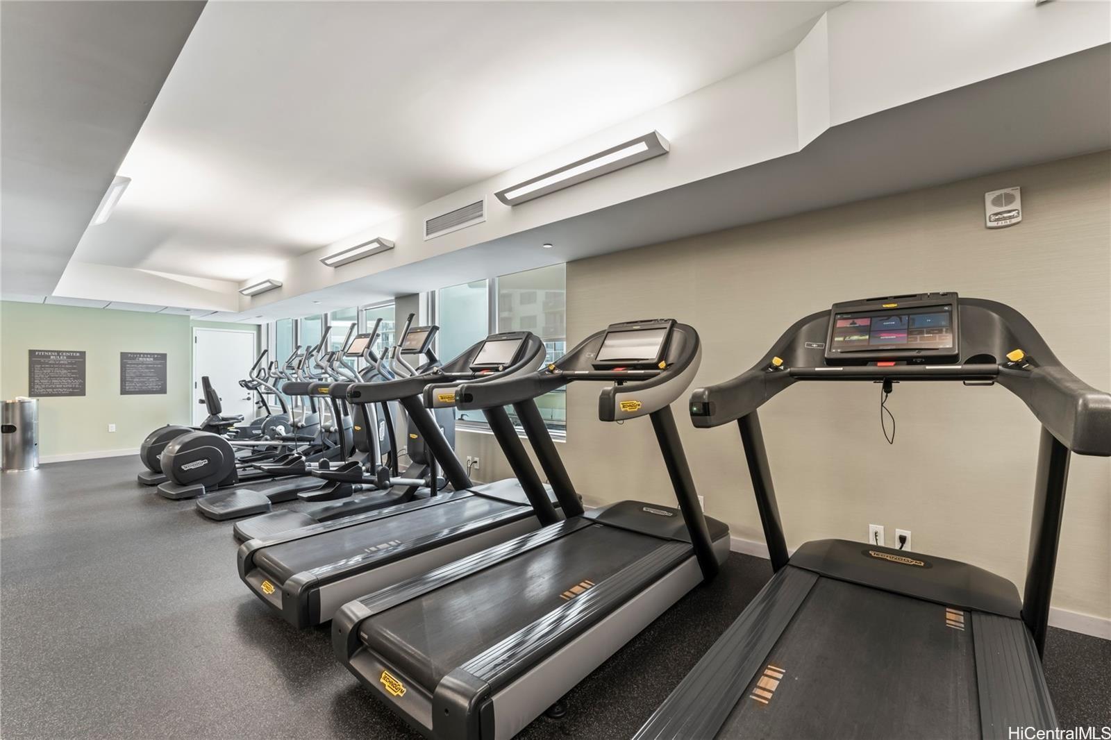 Trump Tower Waikiki condo # 1422, Honolulu, Hawaii - photo 20 of 22