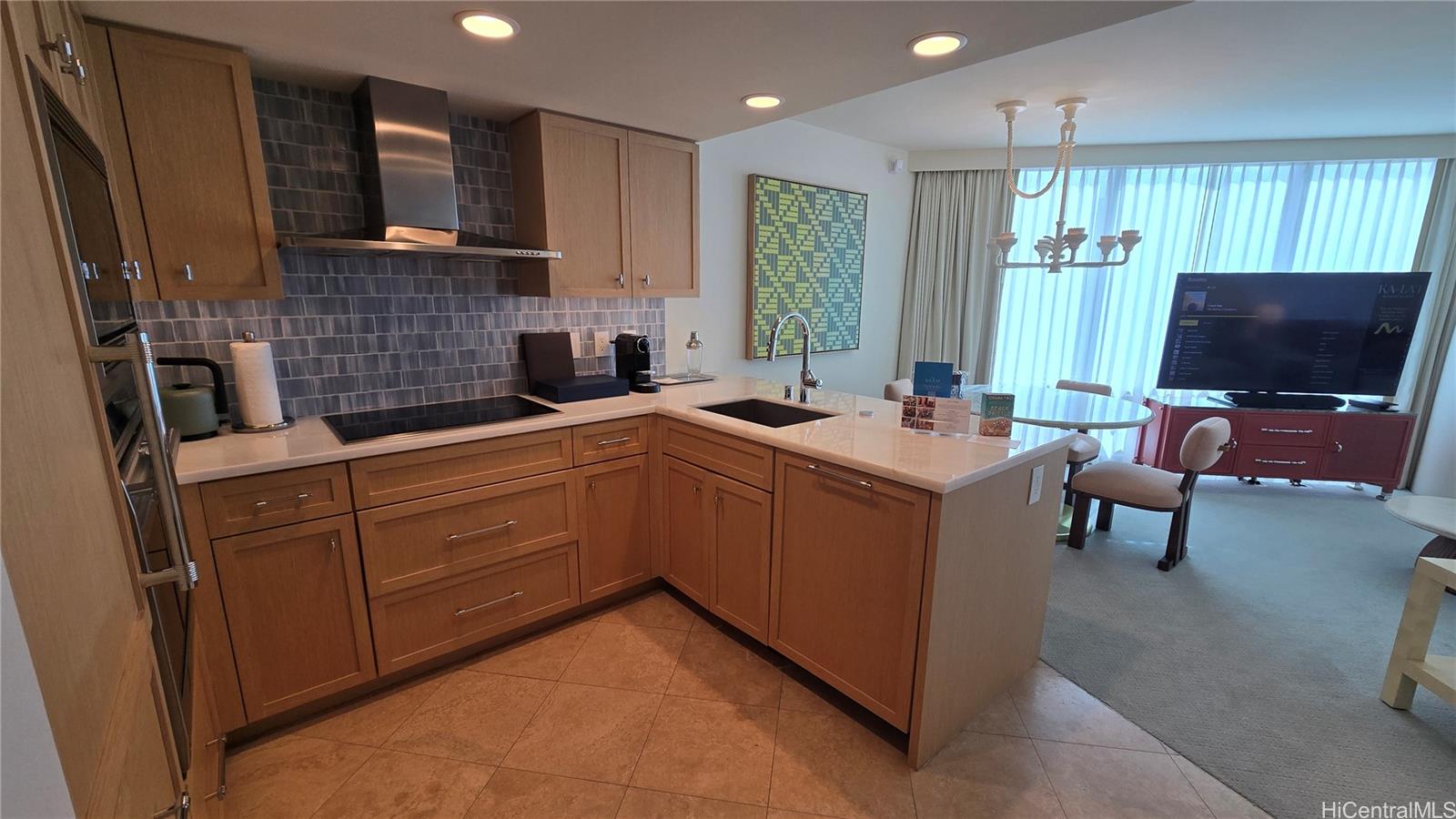 Trump Tower Waikiki condo # 1422, Honolulu, Hawaii - photo 6 of 22