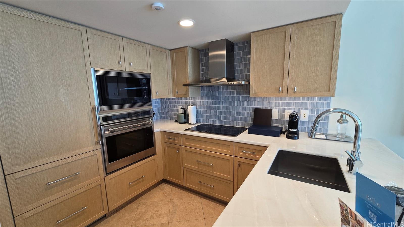 Trump Tower Waikiki condo # 1422, Honolulu, Hawaii - photo 7 of 22