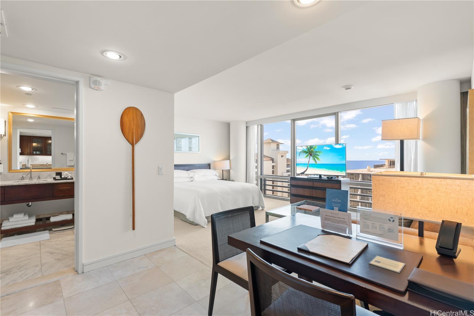 Trump Tower Waikiki condo # 1721, Honolulu, Hawaii - photo 4 of 11