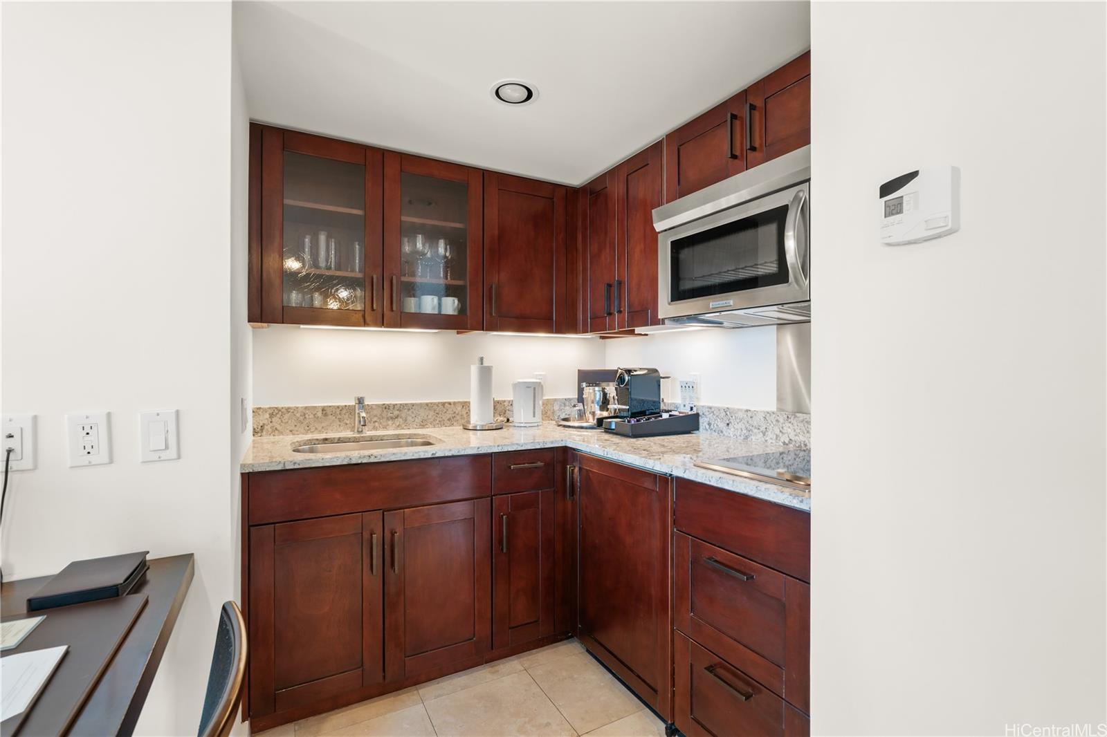 Trump Tower Waikiki condo # 1721, Honolulu, Hawaii - photo 5 of 11